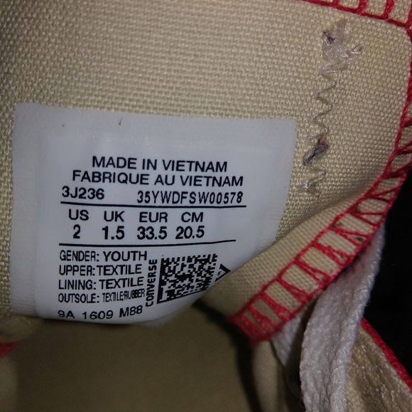 Red Low Top Converses - Picture 6 of 6